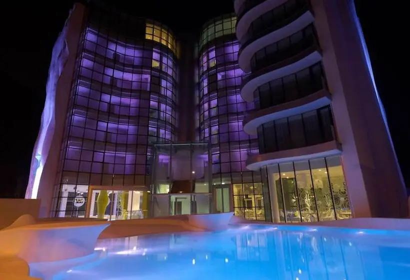 Hotel I-Suite