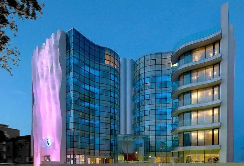 Hotel I-Suite