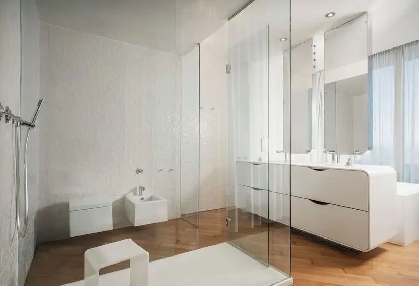 Hotel I-Suite