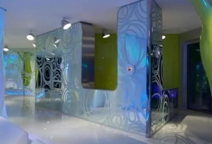 Hotel I-Suite