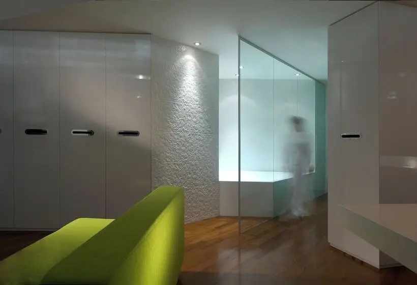 Hotel I-Suite