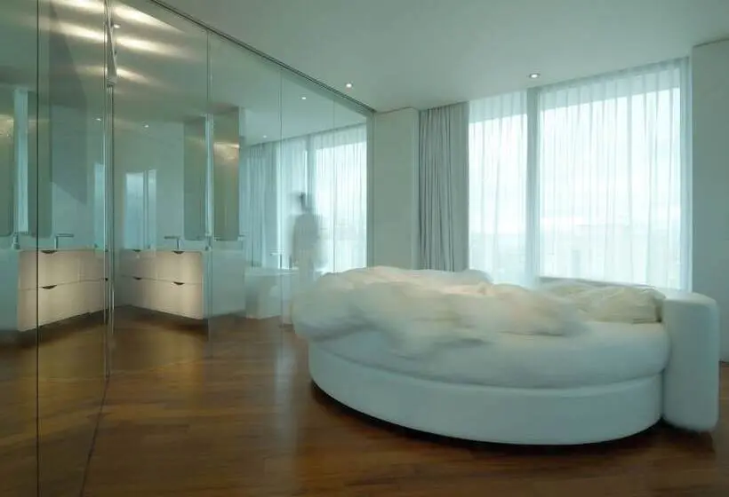 Hotel I-Suite