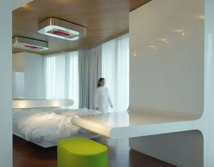 Hotel I-Suite