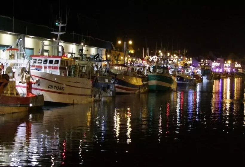 Отель Ibis Bayeux Port En Bessin