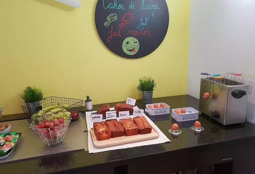 Отель Ibis Styles Marseille Plan De Campagne