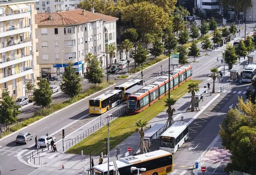 בית מלון כפרי Ibis Styles Nice Aéroport Arénas