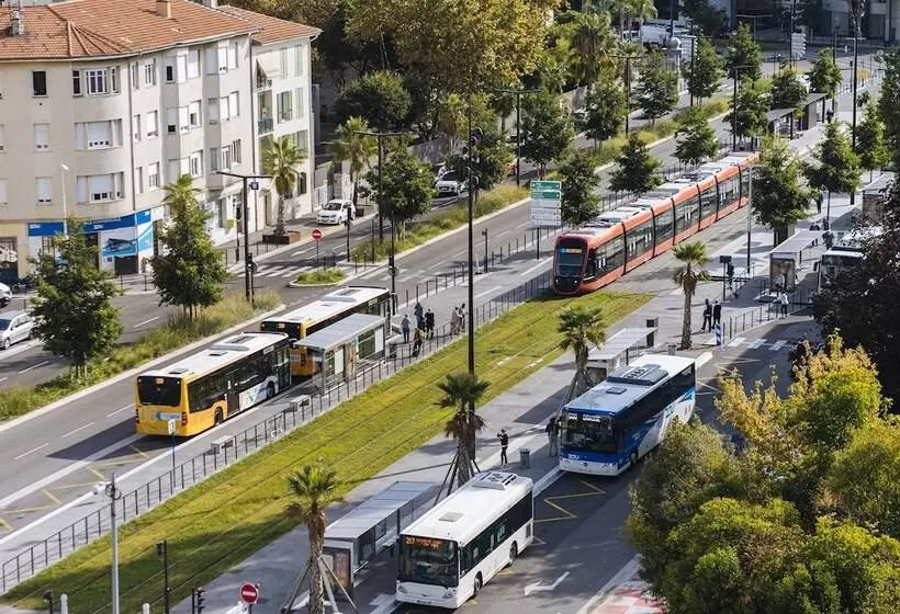 בית מלון כפרי Ibis Styles Nice Aéroport Arénas