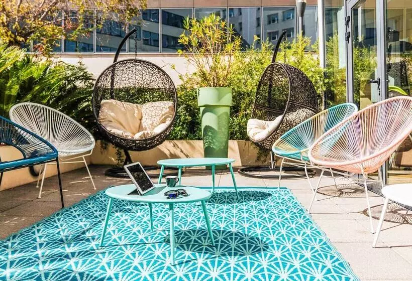 בית מלון כפרי Ibis Styles Nice Aéroport Arénas