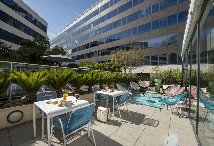 Hotel Ibis Styles Nice Aéroport Arénas