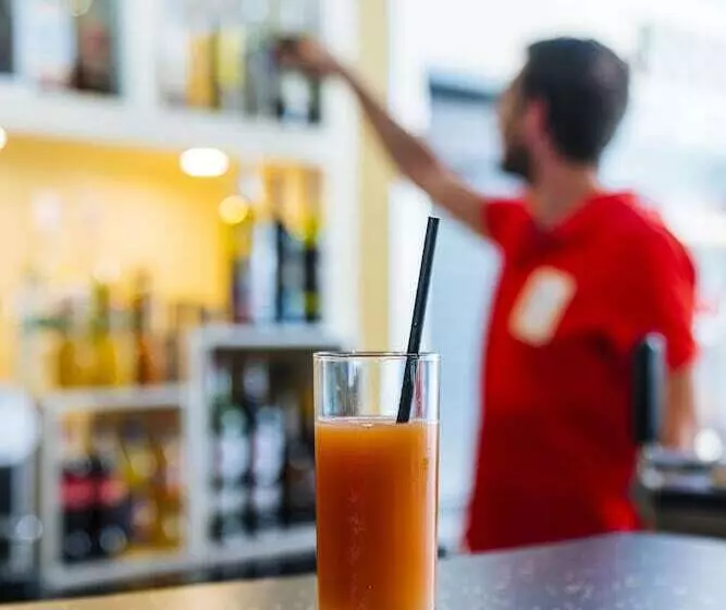 בית מלון כפרי Ibis Styles Nice Aéroport Arénas