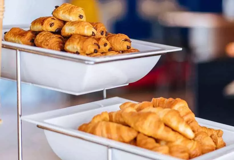 בית מלון כפרי Ibis Styles Nice Aéroport Arénas