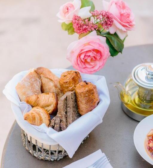 Отель Le Mas De La Rose   Teritoria