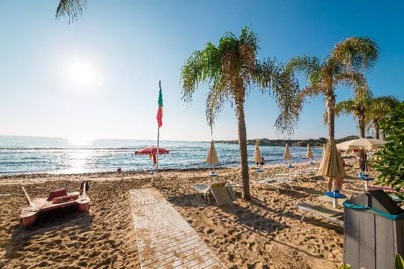 Отель Nicolaus Club Fontane Bianche