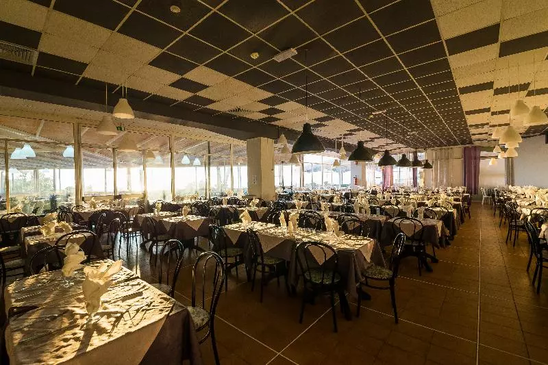 Отель Nicolaus Club Fontane Bianche