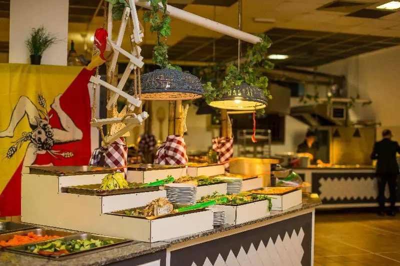 Отель Nicolaus Club Fontane Bianche