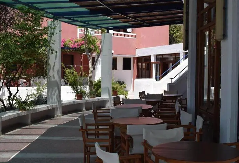 ホテル Porto Galini