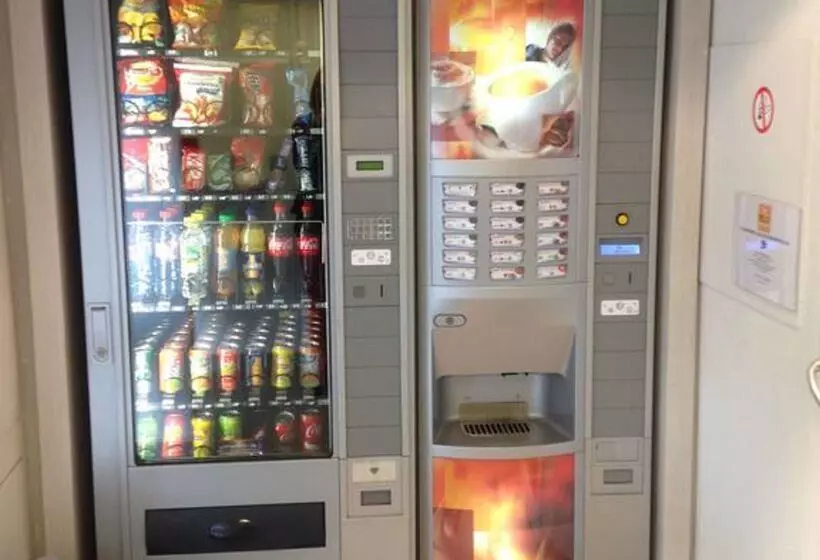 ホテル Premiere Classe Charleville Mezieres