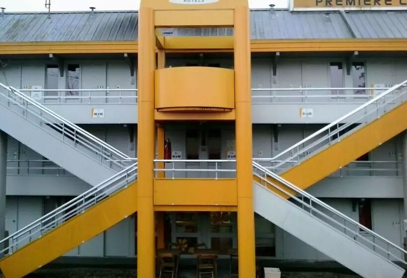 ホテル Premiere Classe Charleville Mezieres