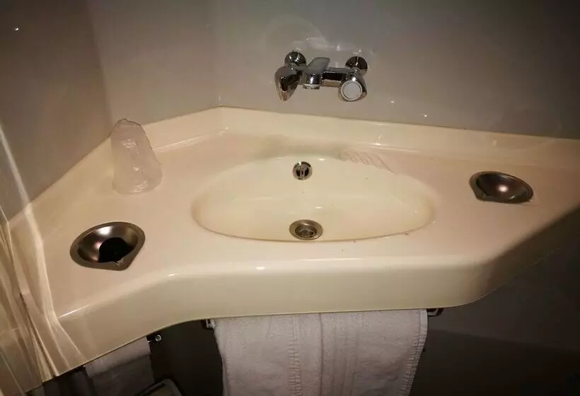 בית מלון כפרי Premiere Classe Metz Nord Semecourt