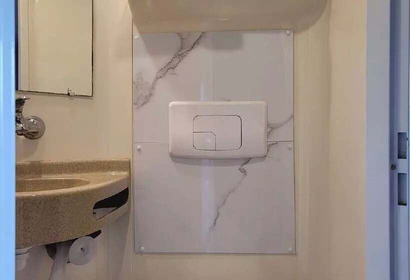 בית מלון כפרי Premiere Classe Metz Nord Semecourt