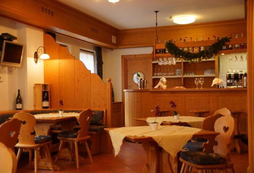 ホテル Residence Baita Antlia