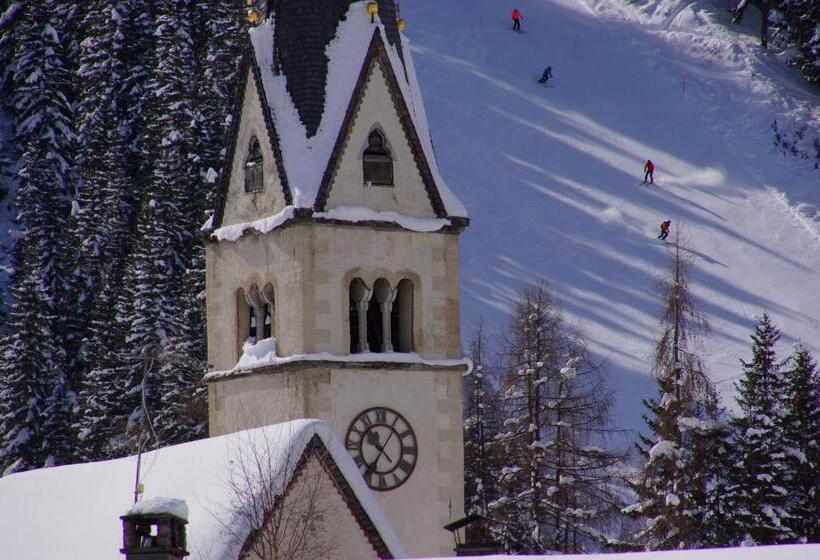 ホテル Residence Baita Antlia