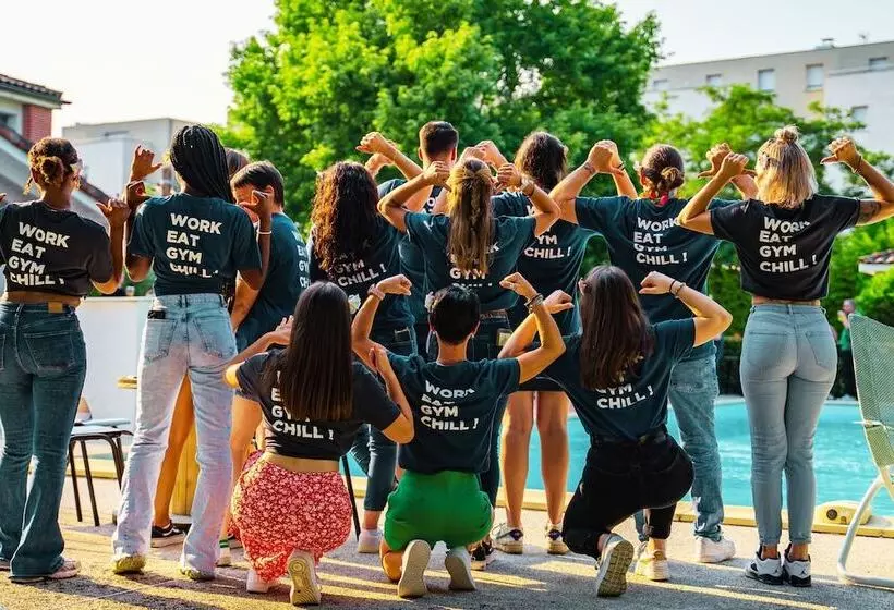 هتل Sporting House