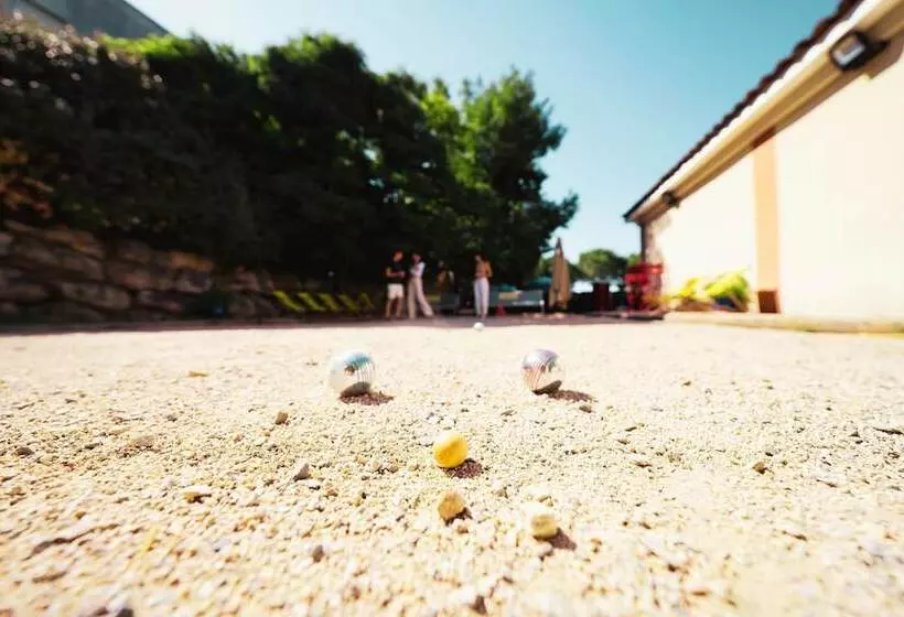 هتل Sporting House