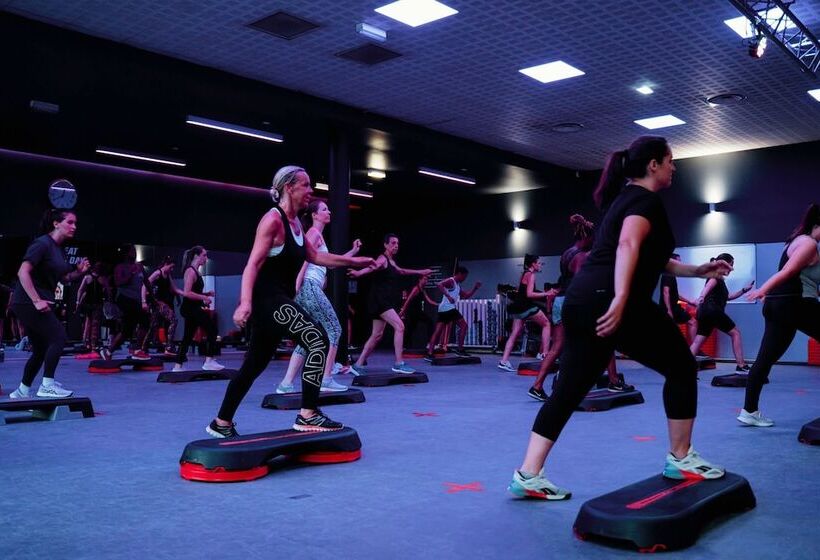 هتل Sporting House