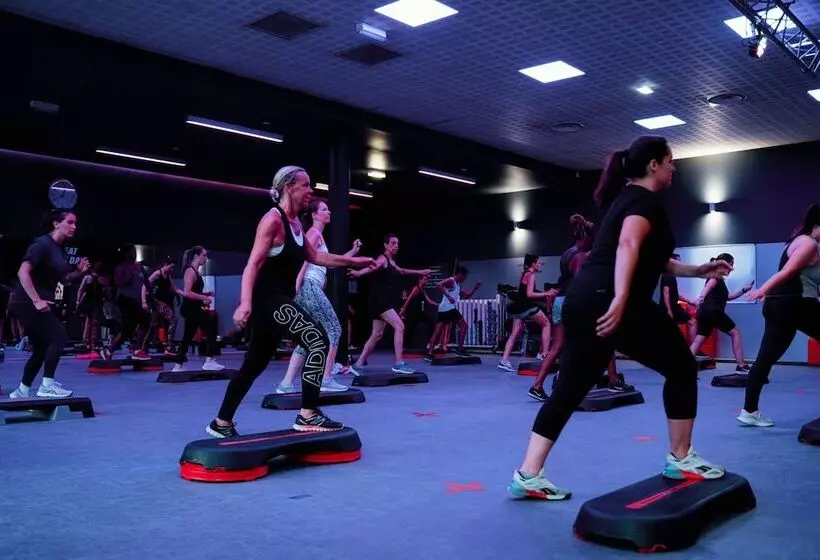 هتل Sporting House