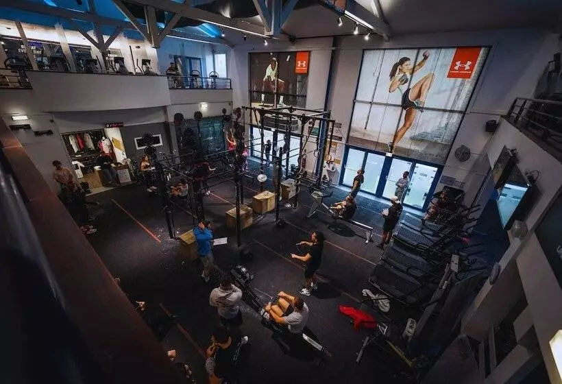 هتل Sporting House