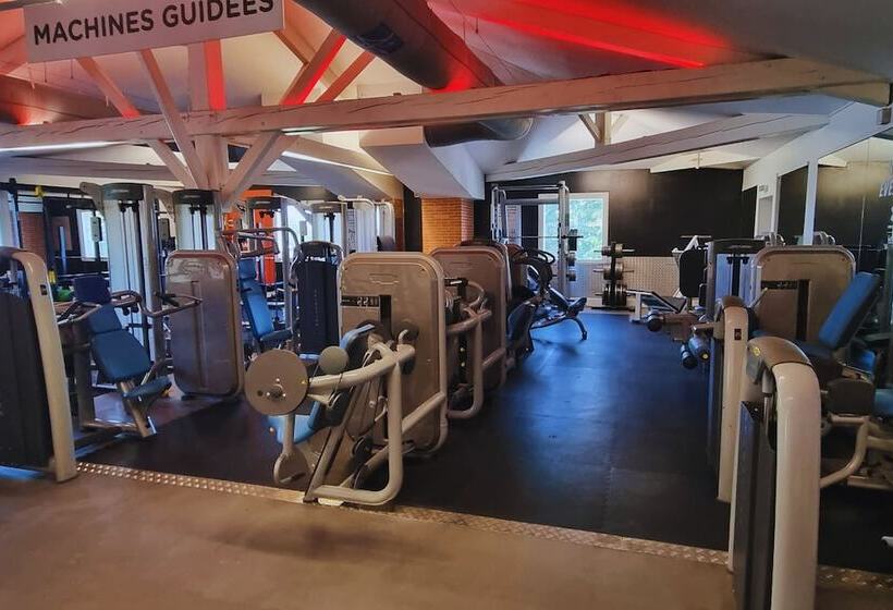 هتل Sporting House