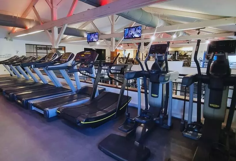 هتل Sporting House