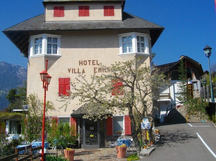 فندق Villa Emilia