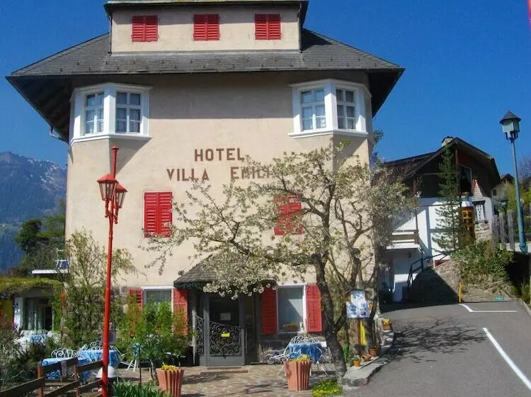 فندق Villa Emilia