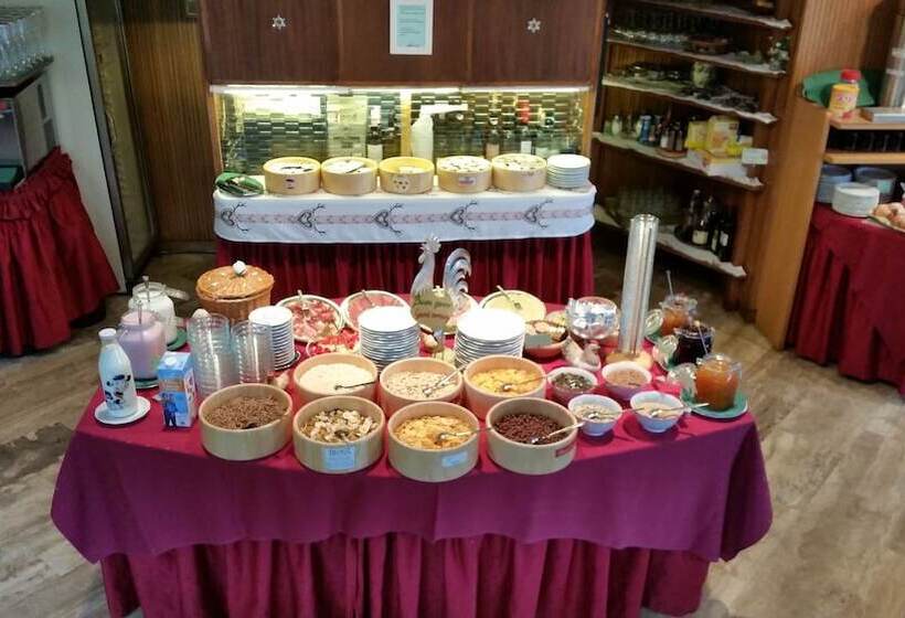 فندق Villa Emilia