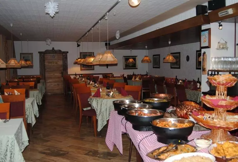 فندق Villa Emilia