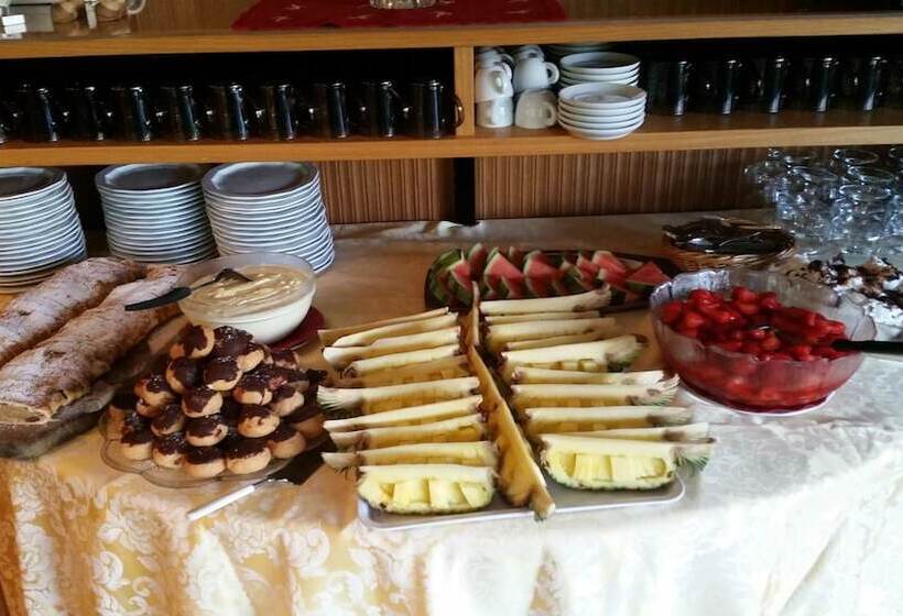 فندق Villa Emilia