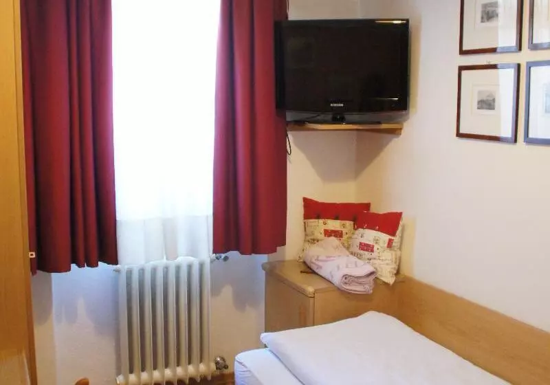 فندق Villa Emilia