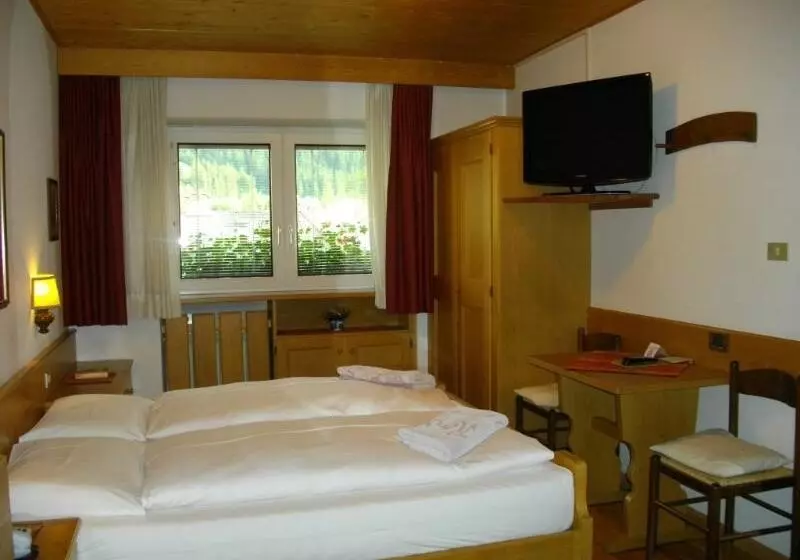 فندق Villa Emilia