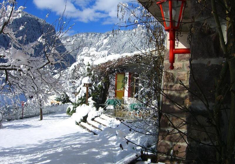 فندق Villa Emilia