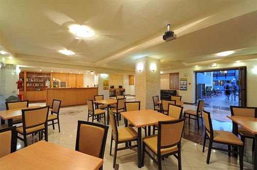 Mary Hotel & Mary Royal Suites