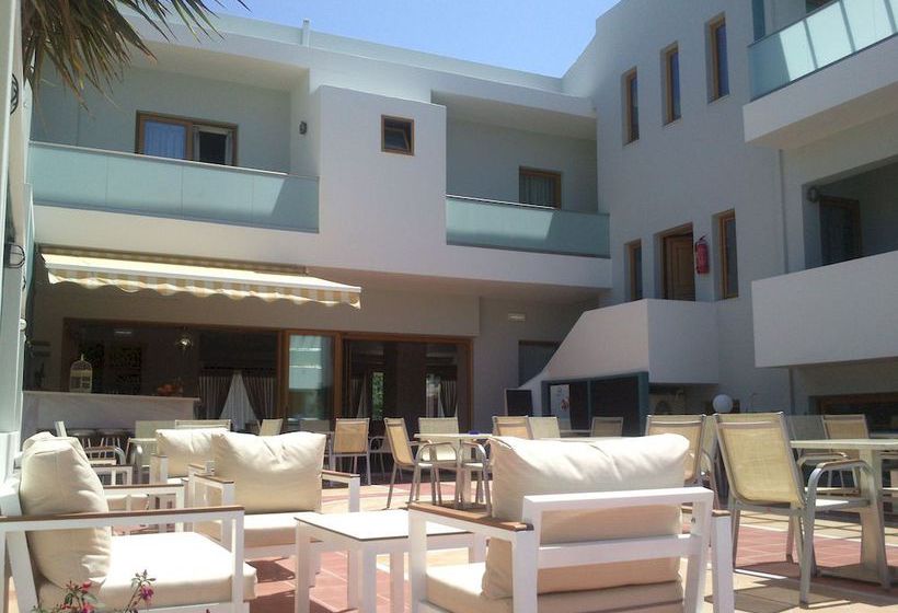 Mary Hotel & Mary Royal Suites