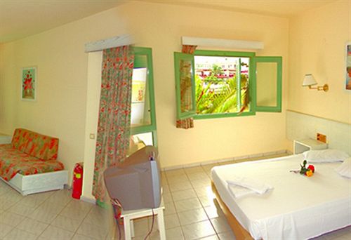 فندق Minos Village