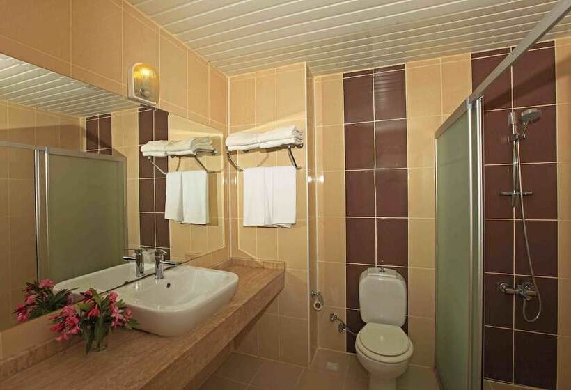 Sun City Apartments & Hotel