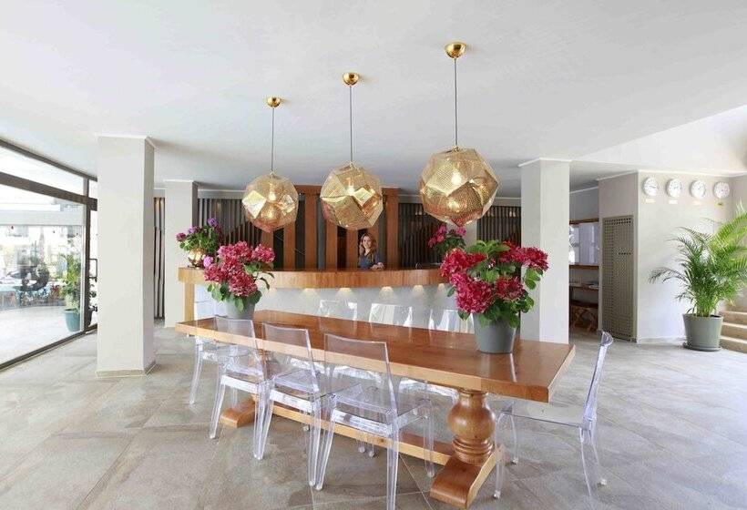 Sun City Apartments & Hotel