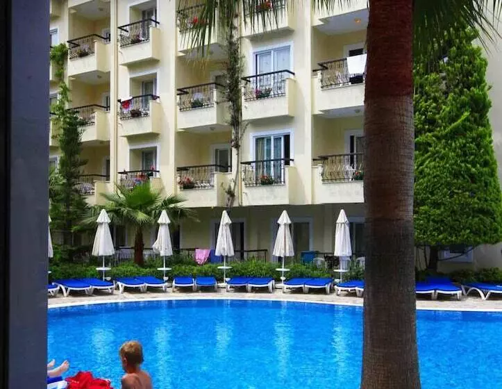 Sun City Apartments & Hotel