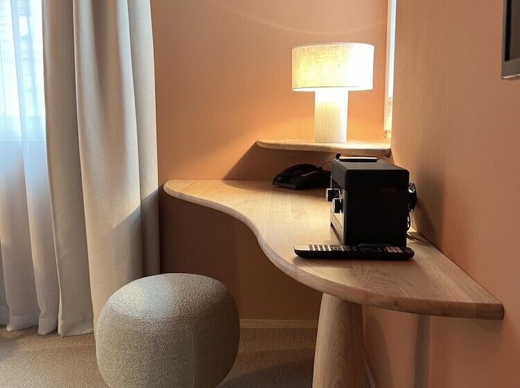 Hotel Adelante Boutique