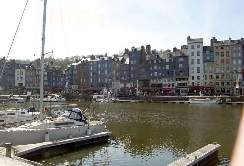 Отель Adonis Hauts De Honfleur