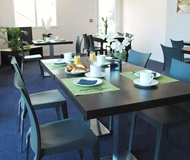 Отель Adonis Hauts De Honfleur